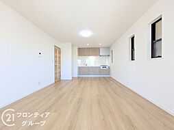 神戸市兵庫区熊野町　中古一戸建 3LDKのリビング/ダイニング
