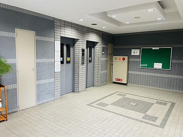 エレベーター2基