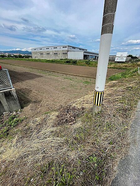 道路との位置関係や敷地の広さをご確認いただけます。