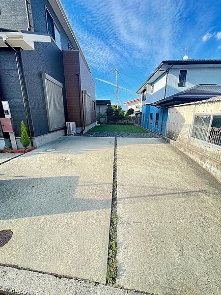 ゆとりある駐車スペースを確保。
