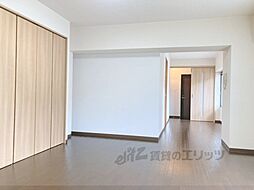 近鉄生駒線 南生駒駅 徒歩7分の賃貸マンション 1階1LDKのリビング/ダイニング