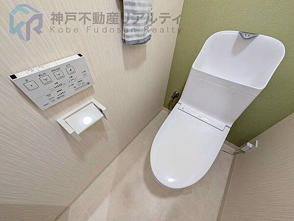 ◆リモコンは壁付けですので無理な体勢にならずに操作できます♪