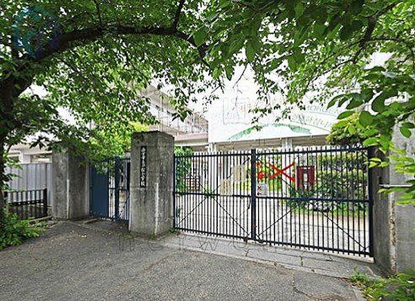 西宮市立小松小学校 徒歩12分。 940m