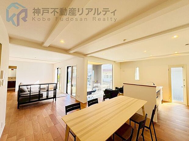 ◆安心の住吉学園特有の借地権(地代13048円/月)土地の固定資産税が掛かりません。