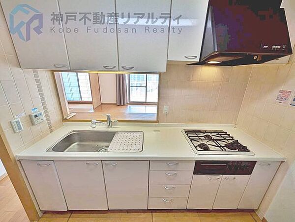 ◆カウンターキッチン付き。調理の導線に配慮した使い勝手のよいレイアウトです。
