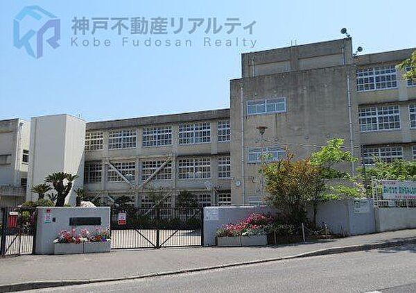 西宮市立北夙川小学校 徒歩4分。 280m