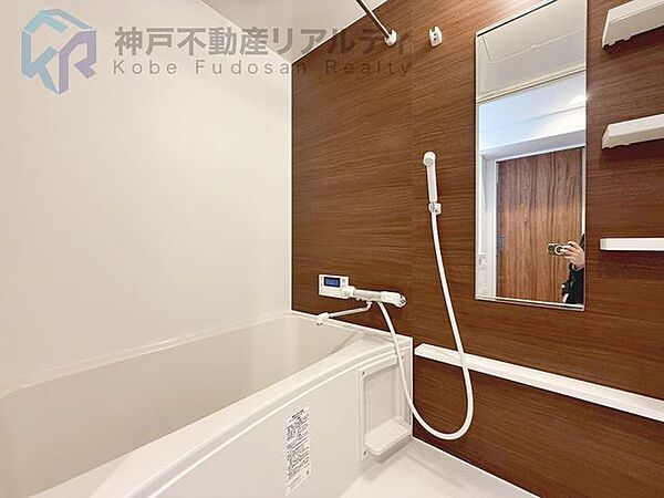 ◆浴室乾燥機付なので、雨の日や花粉が気になる季節も部屋干しできます。