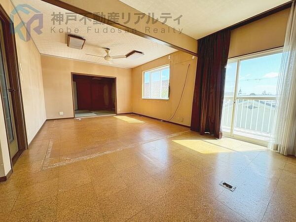 ◆ＬＤＫは3面採光はお部屋も明るく、冬でも温かいので快適に過ごせます♪