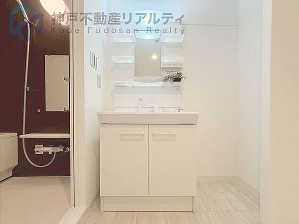 ◆独立洗面化粧台で朝の身支度も混み合いません♪