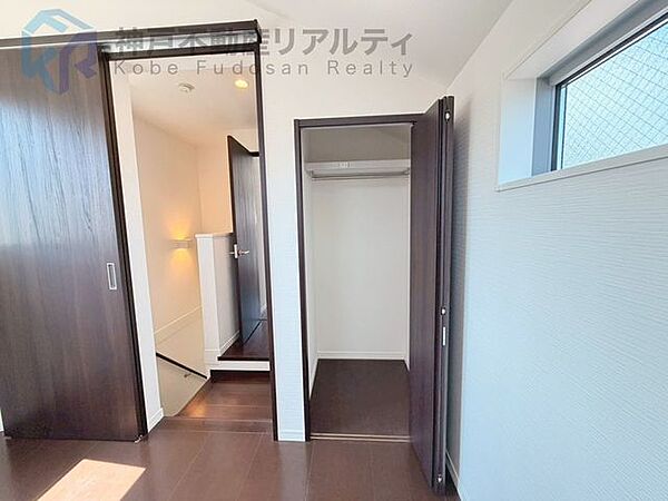◆全居室に収納スペースありお部屋の空間を有効活用できます♪