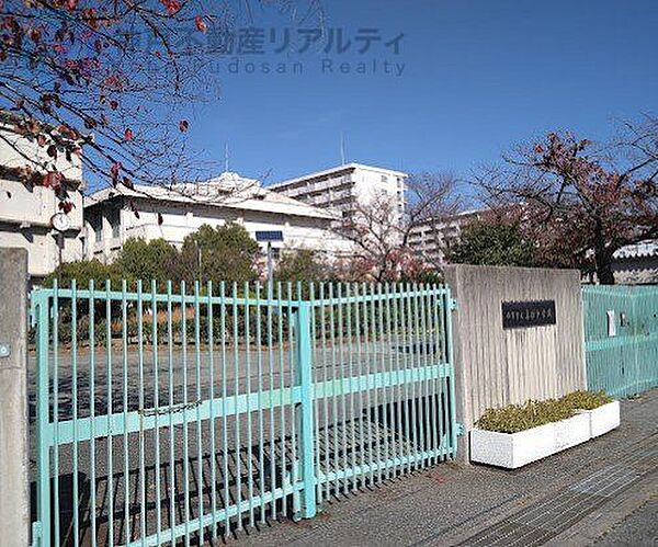 西宮市立真砂中学校 徒歩7分。 510m