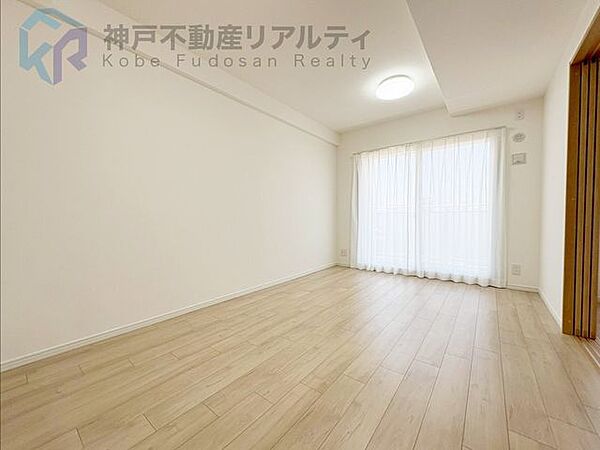バルコニーに面したお部屋♪