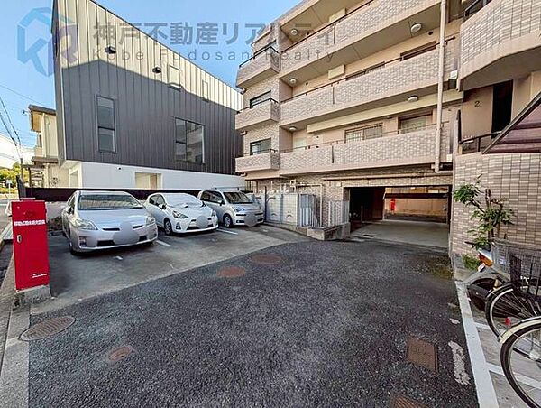 駐車場を拡大表示