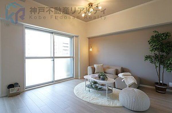 ※家具、小物、照明はディスプレイです。