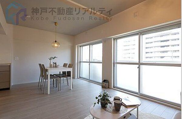 ◆2026年6月フローリング張替♪※家具、小物、照明はディスプレイです。
