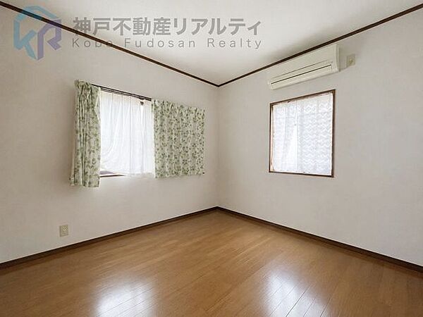 ※室内写真は家具消し加工を行っています