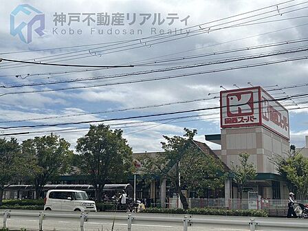 関西スーパー大社店 徒歩6分。 440m