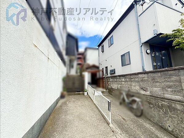 外観：328000689156