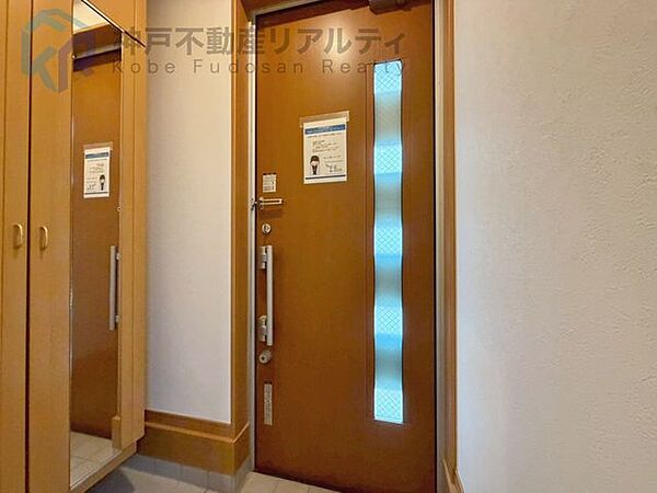 ◆玄関には全身鏡ありお出かけの身だしなみチェックに便利♪