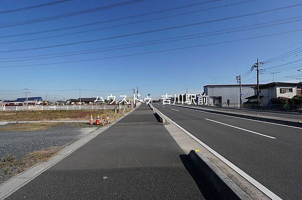 前面道路含む現地写真
