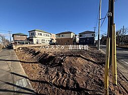 埼玉県吉川市高久１丁目