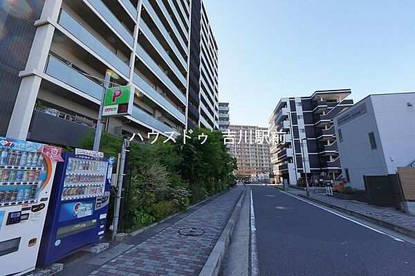 前面道路含む現地写真