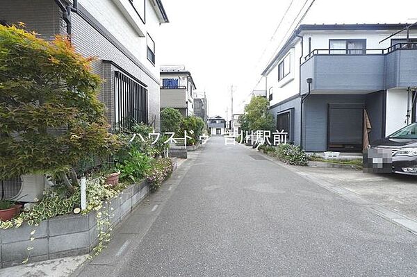 前面道路含む現地写真