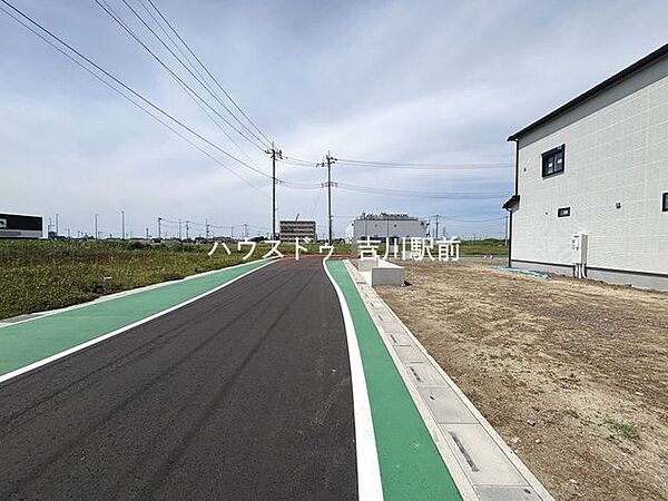前面道路含む現地写真