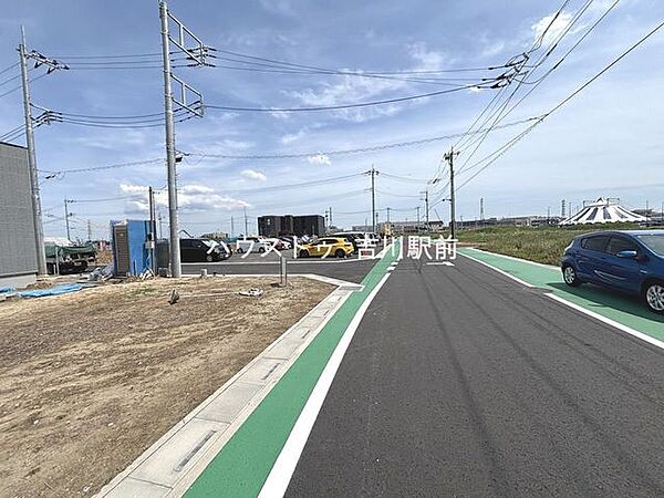 前面道路含む現地写真