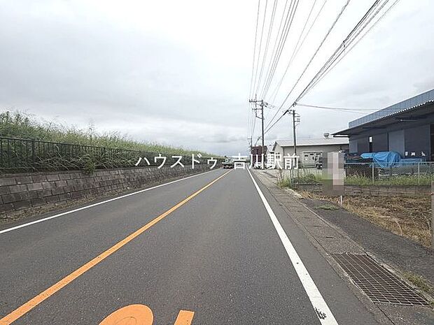 前面道路含む現地写真