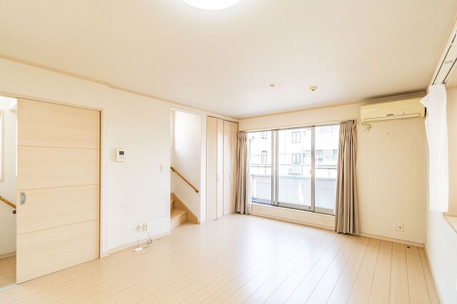 リビング/ダイニング 江戸川区平井4丁目15-19