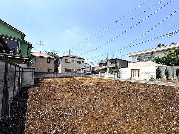 ◇現況写真◇資産性、利便性のあるアクティブな生活の拠点となる「土地」が誕生しました。受け継がれる資産として羨望の的となる居住空間で休日は優雅に過ごし、忙しい日々を快適に送る拠点。