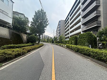 ＜前面道路＞