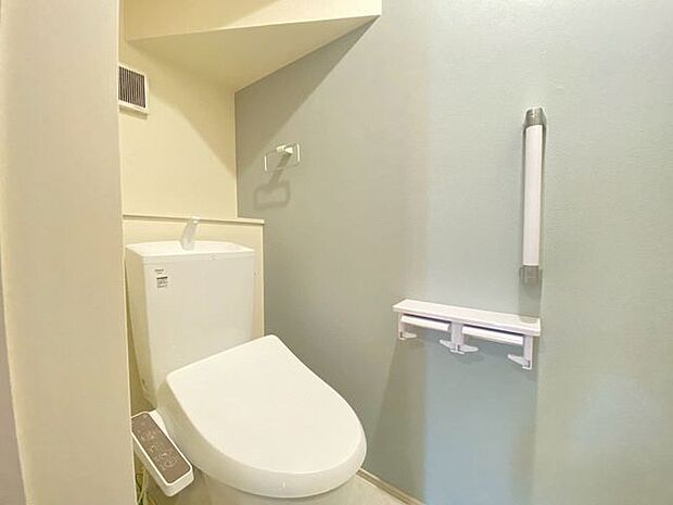 シンプルなトイレです◎