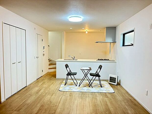 収納や脱衣所などのドアが纏まっているので、動きの邪魔になりにくいです広々とスペースが使えるので家具の配置が楽しみ