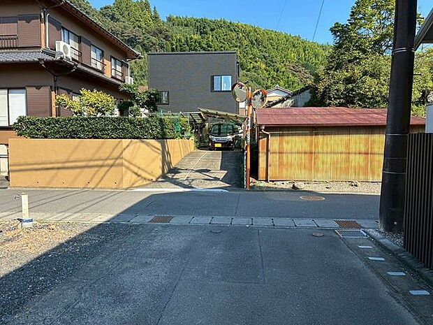 運転が苦手でも安心して駐車ができます♪