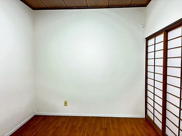 1階洋室水回りも近いのでメインのお部屋に最適です
