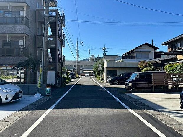 前面道路です。
