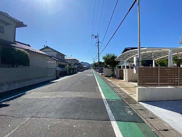 交通量が少なく、安心して駐車できます♪