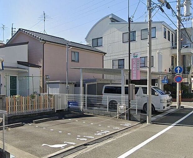 モコ幸町保育園 420m