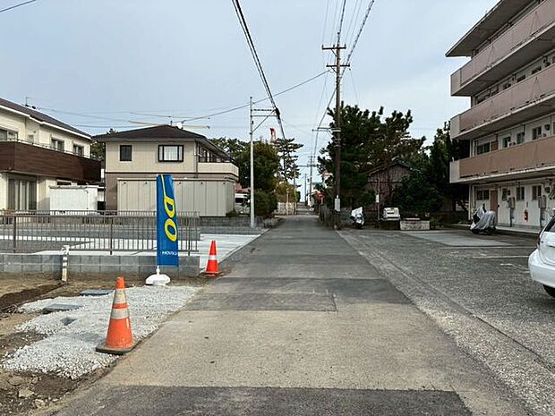 前面道路含む現地写真