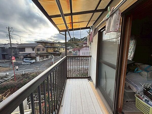 バルコニーはお洗濯もしやすい広さがあります。