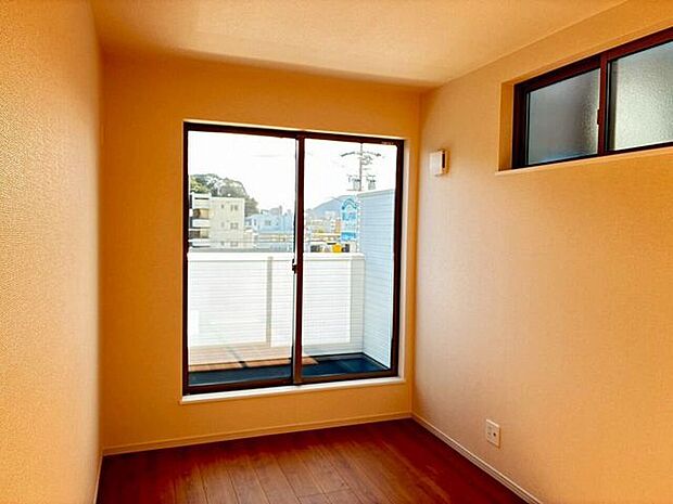 北東側洋室3階からの景色◎