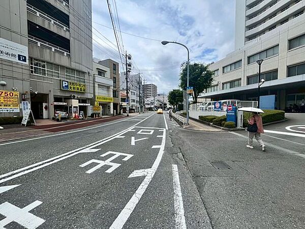 前面道路になります。