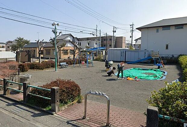 北安東二丁目公園 820m