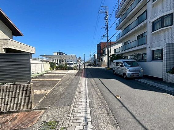 前面道路です。