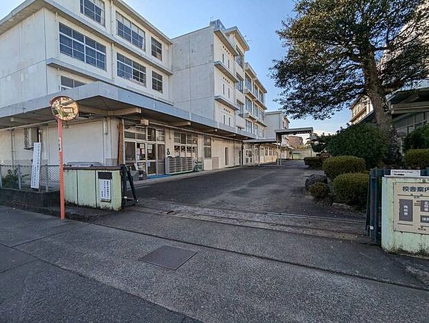 静岡市立千代田東小学校 1320m