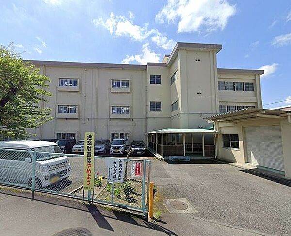 富士宮市立富丘小学校 1460m