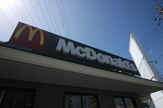 マクドナルド 沓谷店 450m