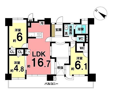 約16.7帖のLDKを中心とした間取りです。対面式キッチンを採用しており、リビングを見渡せる構造になっています。各洋室にはクローゼットが設けられており、生活に必要な収納スペースが確保されています。